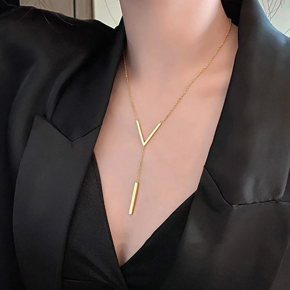 Minimalist Gold Jewelry: Understated Elegance for Everyday Wear